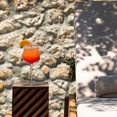 Mare Monte Luxury Spetses Town